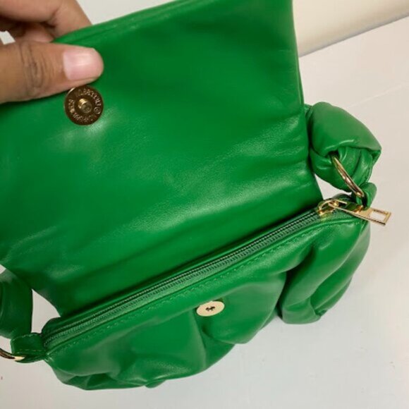 ONLY Women’s Green Slouchy Padded Handbag - Picture 7 of 7